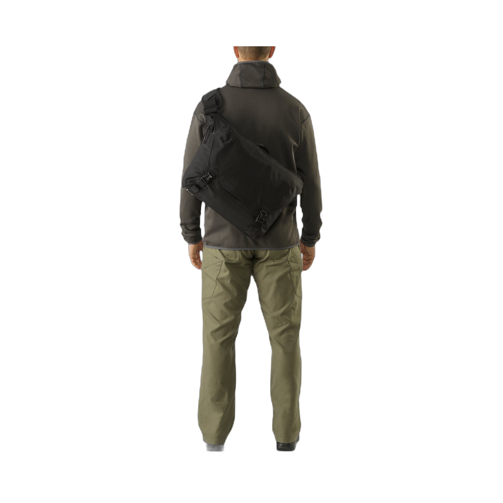Arc'teryx LEAF Courier Bag 15